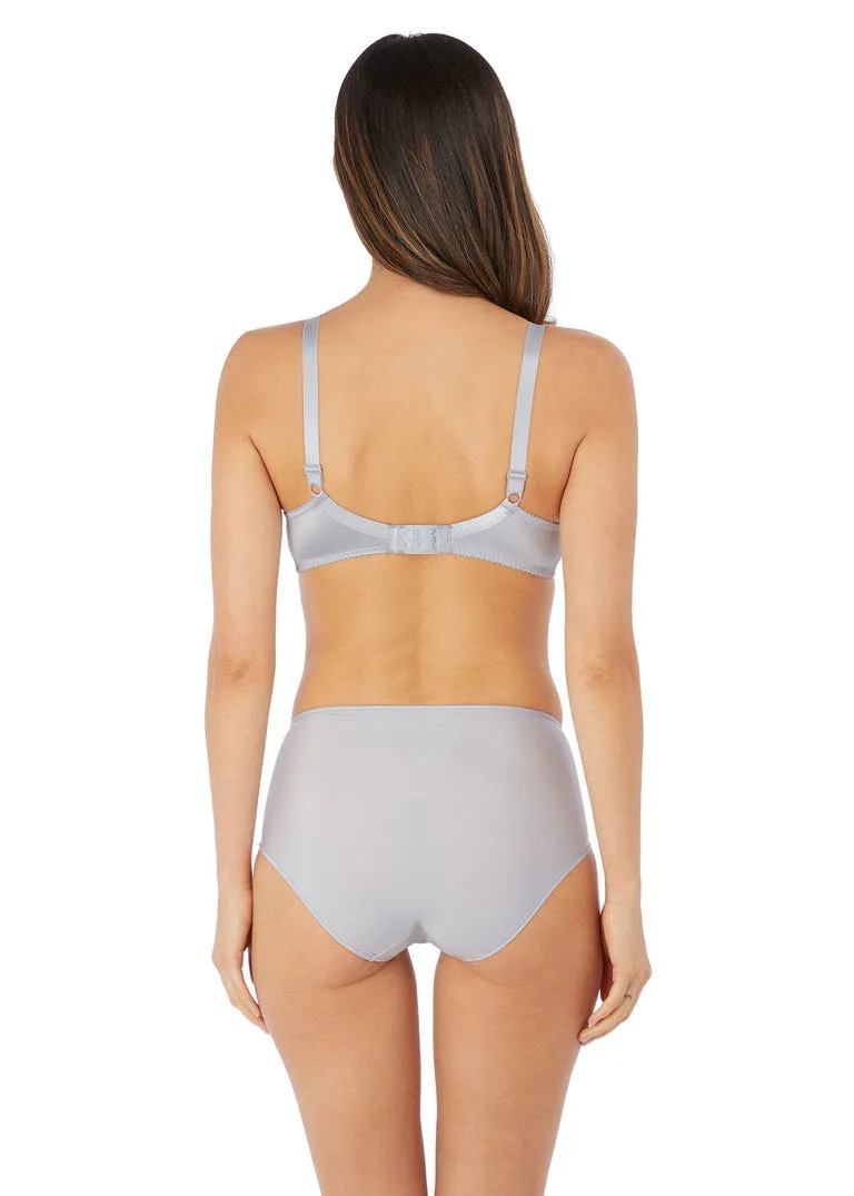 Wacoal Eglantine Control Panty, Kasumi